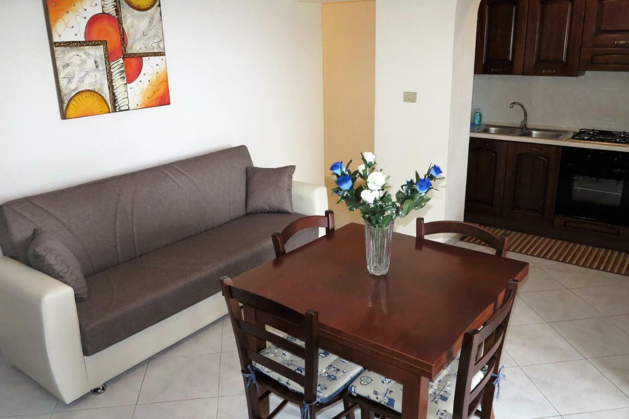 Appartement Yellowhouse à Cala Gonone Extérieur photo